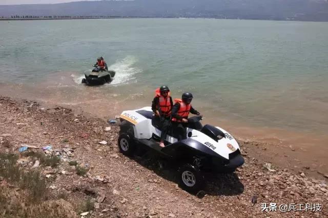 专家解读国产新型“海狼”水陆两栖摩托艇