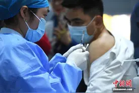 专家详解疫苗接种禁忌与须知：鼻炎咽炎等人群绝大多数可接种图片