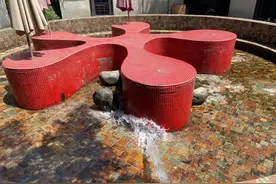 西安周边有个温泉私院，泡温泉玩水，还可以整两口自助烧烤来尝尝图片