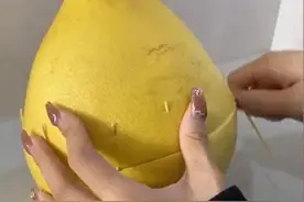 黑龙江男子给女友准备“水果盲盒”女生打开后幸福满满！细节亮了图片