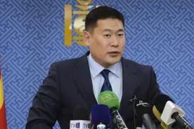 蒙古国国家大呼拉尔任命奥云额尔登为政府第32任总理图片