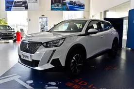 油耗5L，增压自动挡欧洲SUV，精致实用品质高，带你看标致2008图片