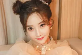 冯提莫丸子头甜美写真图片