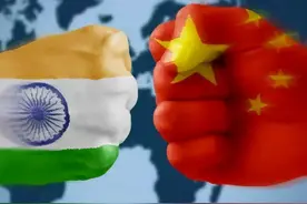 边防部队在中方一侧巡逻，遭印方无理阻拦：要做好最坏的准备图片