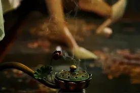 《第一炉香》：葛薇龙从纯情少女堕落为交际花，膨胀的欲望是原罪图片