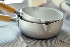 铁锅补血、不粘锅致癌？锅的5个疑问，一次搞清图片