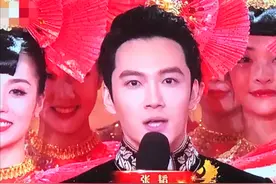 揭秘：春晚「挤掉」康辉的张韬，什么来头，原来是李易峰校友图片