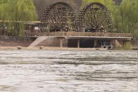 注意！黄河兰州段进入汛期 市民游玩需谨慎图片