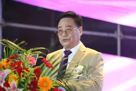 山东首富父子兵：子女接班前已辅佐20多年，这2对父子携手创业图片