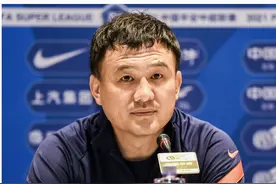 德尔加多板凳坐穿，萧涛涛踢中甲都没机会，归化政策沦为笑话图片