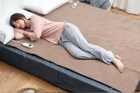 人在熟睡时，为什么身体会突然“抖一下”，是大脑怕我们死亡吗图片