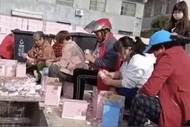 选秀“倒奶”视频全网震惊 对话背后的打投女孩：“我们只买奶卡和二维码，连奶都看不到”图片