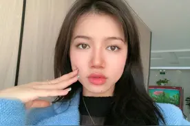 女生平时 VS 出去玩，变化也太大了吧！完全认不出图片