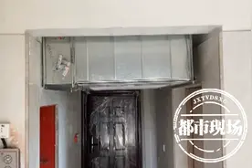 抚州：“梦湖公馆”消防排烟机悬挂走廊，业主直言“太奇葩”图片