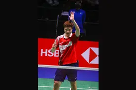 石宇奇再胜桃田，男双打响头炮，国羽力克日本卫冕苏杯图片