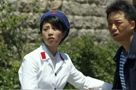 《父母爱情》：发现老丁能娶德花，绰号“理他娘”的亚菲当居首功图片