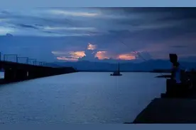 夏季夜钓的几个狠招！别不信，高手都是这么搞的图片