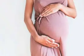 印男子割开妻子肚子要查孩子性别...就这，印度还自称大国？图片