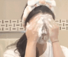 为什么脸越洗越粗糙？因为你没用对方法