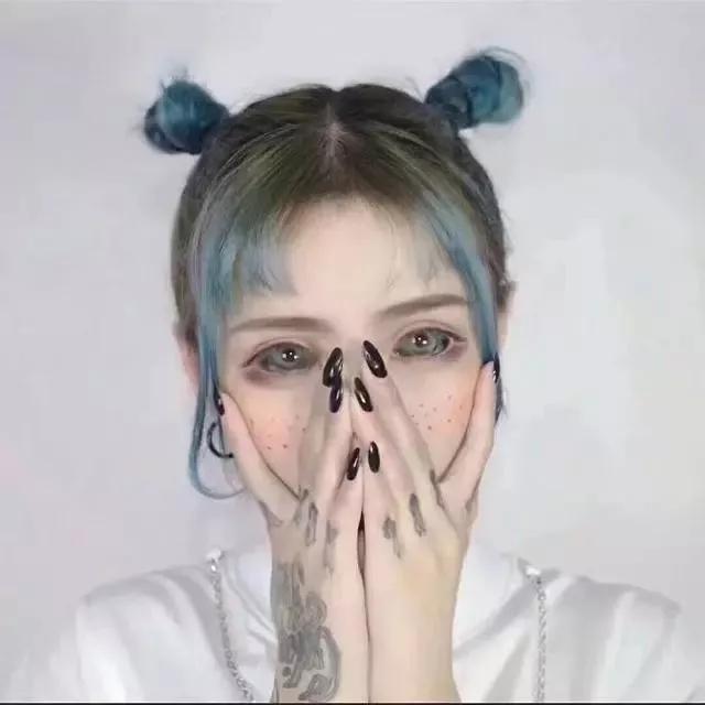 超丧女生头像‖难过的时候，坏事总是接二连三