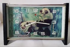 金鸡牌机械闹钟图片