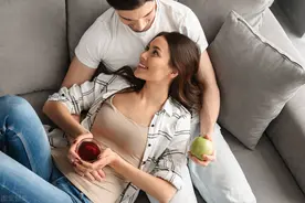 陕西黄碟案：夫妻在家看黄碟，被警方带走，法律怎么说？图片