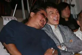 洪金宝：成龙从小被我骑着打，只服李小龙，西瓜视频带你吃瓜图片