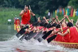 端午节赛龙舟为什么要敲鼓？图片