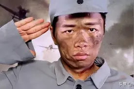 电影《金刚川》和《八佰》中演员受伤妆，是这样画的图片