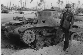 侵华日军的“95式”坦克，面对西方国家的坦克时，只有挨打的份图片