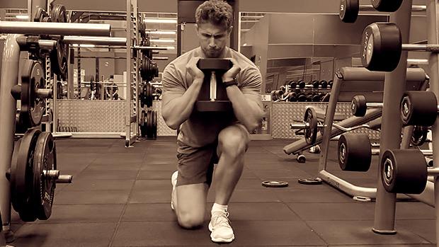 鸭子步怎么走(在家做鸭步) - 桂波百科号