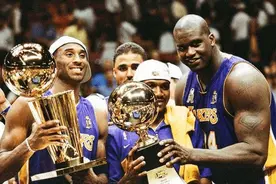NBA最臭名昭著的一次黑哨！02年西决G6，OK组合“偷走”的总冠军图片