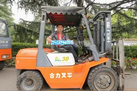 贵阳非道路移动机械注意申报编码登记，安装“环保身份证”图片