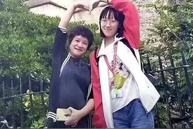 2020高考状元出炉，总分725分：读书时吃的苦，是通向最好的路图片