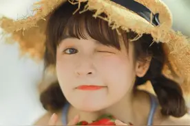 甜美可爱的少女，小萝莉写真集，大家猜猜她几岁图片
