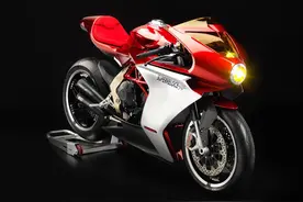 预计国内达三十万元级别、MV 奥古斯塔 Superveloce 800图片