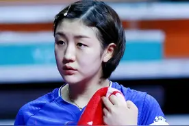 国乒队员3连问，丁宁感慨颇深，刘诗雯直接，陈梦简直是在拉仇恨图片