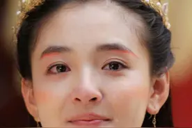 单纯懵懂被演成傻姑？浑然天成的可爱王者还得看她们图片