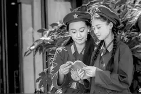 我们在军营唱响青春之歌图片