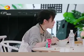 赵丽颖以身试法吃坏桃拉肚子，网友：太好笑了吧图片