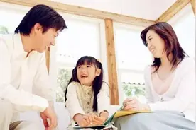 “孩子不听话，老师你就打他”，家长说出一句话亲子关系输一半图片