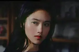 杨丽萍老师年轻时的容貌，一点不输当红小花！忧郁迷离孤傲天真图片