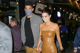 超模肯豆和NBA布克终于牵手约会，还穿情侣色，离开酒店神清气爽图片