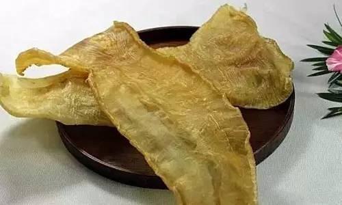 花胶上面的油质是什么 2026年花胶上面的油质是什么颜色