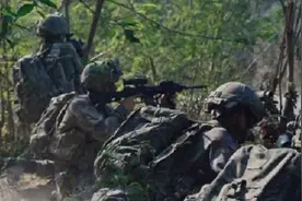 蛟龙突击队换装国产新一代自动步枪威武亮相 国产新枪列装提速图片