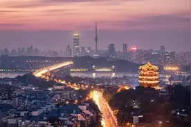 【祖国颂】黄鹤楼中吹玉笛，江城五月落梅花图片