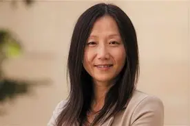 中国教授夫妻，费尽心思将女儿培养成顶级科学家，结果成了美国人图片