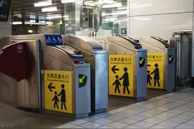 在陆台人：台湾疫情延烧，朋友们问，中国呢？图片