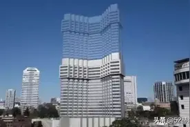 百米高楼如何拆除？中国用爆破炸，日本却用神奇的拆楼机图片