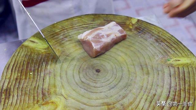 大厨分享炒肉丝，不老不柴不粘锅技巧，学会可以做数10种家常小炒